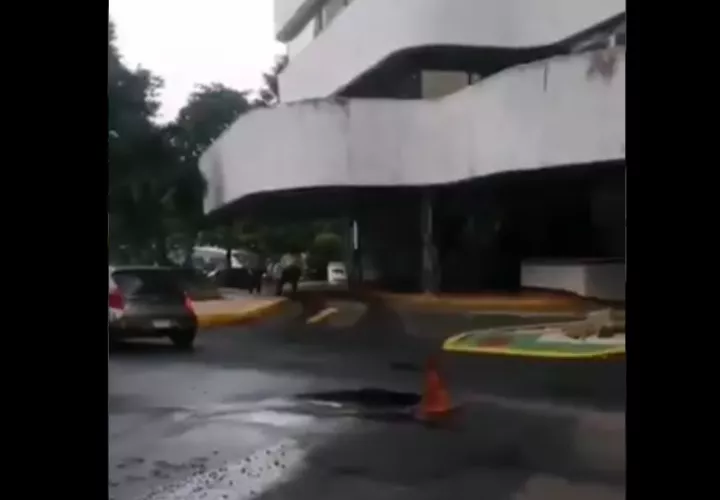 Les preocupa el colapso de la vía.