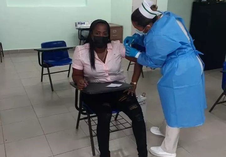 En el circuito 3-2 se utilizó la logística terrestre, acuática y área para poder trasladar al personal de salud y de apoyo a las áreas de difícil acceso. 