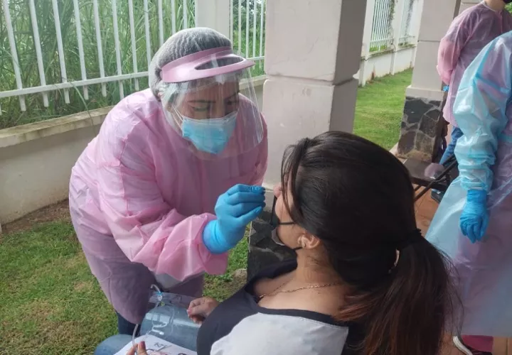 Las autoridades de salud continúan con las jornadas de hisopados