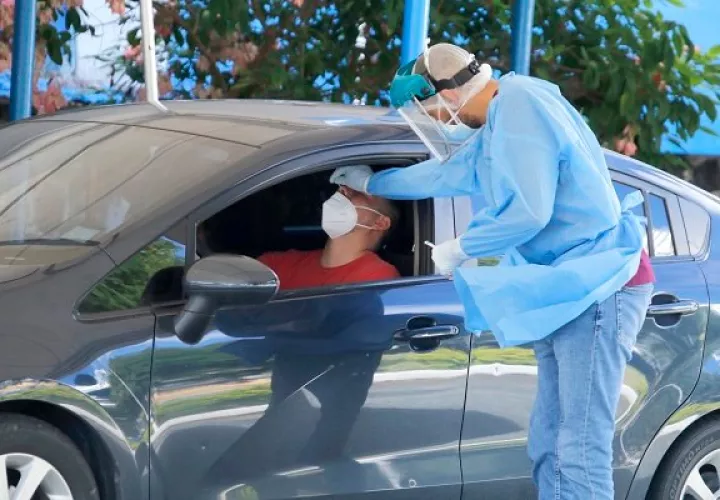 El reporte del Minsa también da cuenta de que se 12,387 pacientes mantienen la enfermedad del SARS-CoV-2 activa.