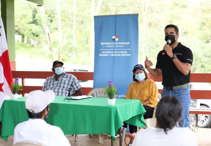 Ampyme entrega Capital Semilla en corregimientos del Plan Colmena.