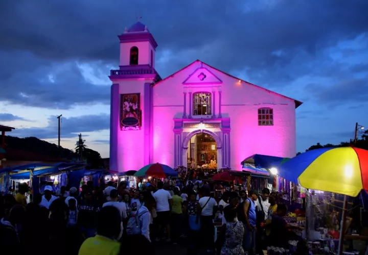 Desde el año pasado, cuando inició la pandemia de la COVID-19, fue suspendida la procesión, al igual que la de este año. 