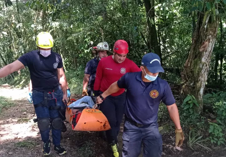 Los bomberos han realizado más de 30 rescates en lo que va del año en diferentes puntos de la provincia de Chiriquí durante el presente año. 