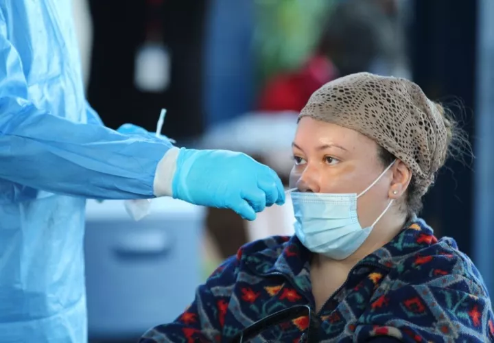 Toma de hisopado en la escuela Árabe De Egipto se realiza hasta las 3:00 p.m.