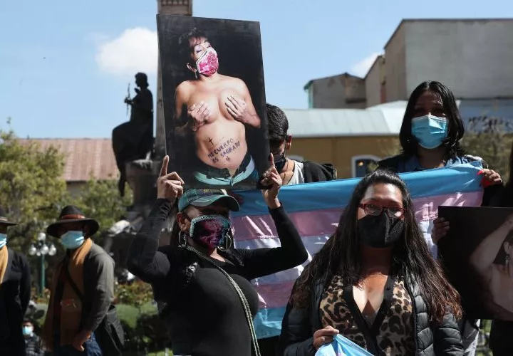 El cambio de nombre propio, dato de sexo e imagen será reversible una sola vez. FOTO/EFE