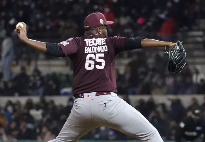 Alberto Baldonado en otra final de la Liga Mexicana del Pacífico. Foto: AP