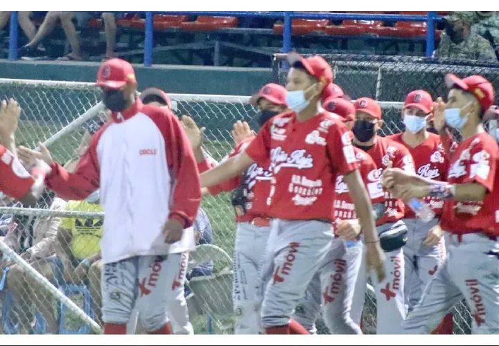 Los mejores ocho récords de la Serie Regular (independiente al grupo que pertenezcan) avanzan a la Ronda de Ocho Equipos. Fotos: Fedebeis