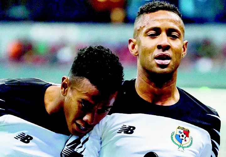 Yoel Bárcenas y ‘Gaby’ Torres. Foto:EFE