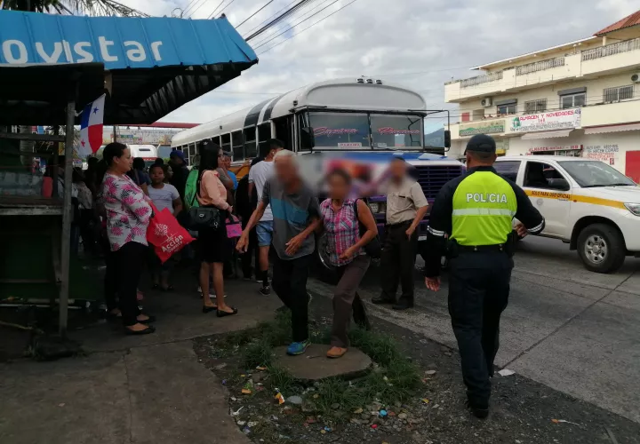 Los delincuentes solo se llevaron 40 dólares de una mujer, 