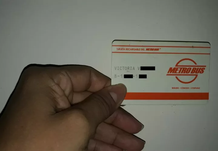 La tarjeta está disponible para los estudiantes de premedia, media y básica.