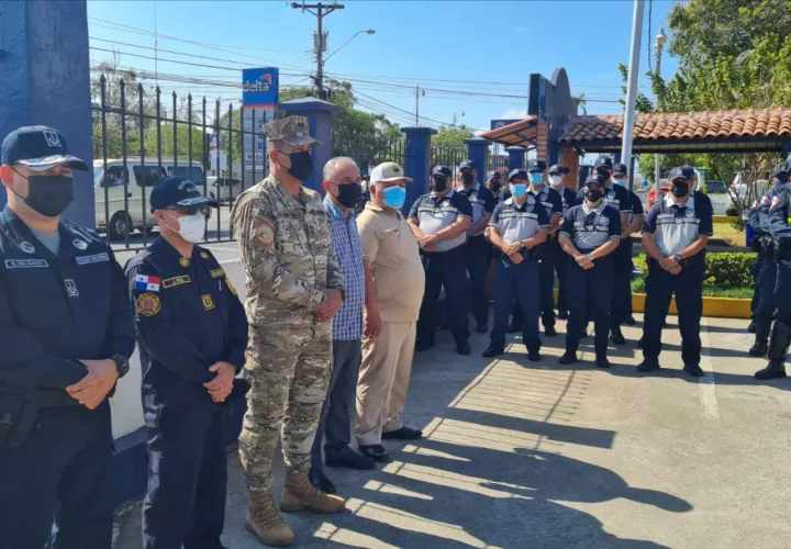as autoridades de la provincia se preparan para dar vigilancias a estas áreas principalmente, con un despliegue de unidades de los diversos estamentos de seguridad, para brindar seguridad a los asistentes.