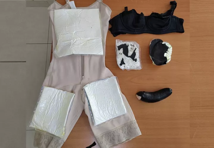 Faja forrada con droga.