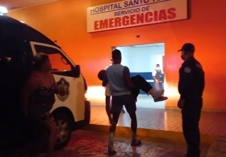 El adolescente fue ingresado al cuarto de Urgencias por sus familiares. Foto/Video: Alexander Santamaría. 