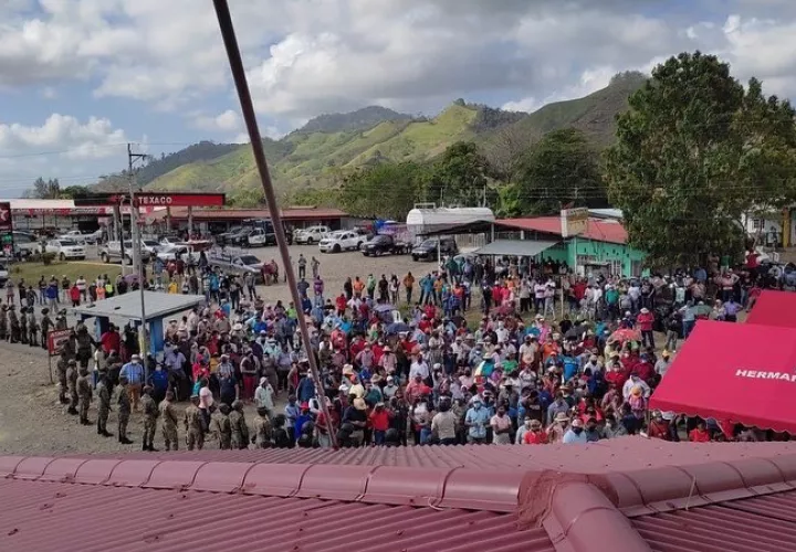 Autoridades y manifestantes lograron acuerdo sobre problemática planteada sobre el estado actual de la vía Panamericana, tramo Cañita – Yaviza.