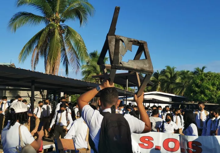 Las viejas instalaciones colapsaron y no cuenta mobiliario.