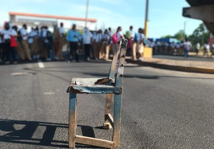 Exigen que terminen la construcción del nuevo plantel 