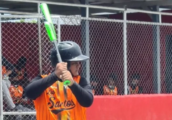 Los Santos jugará su semifinal ante Panamá Metro. Foto: Fedebeis