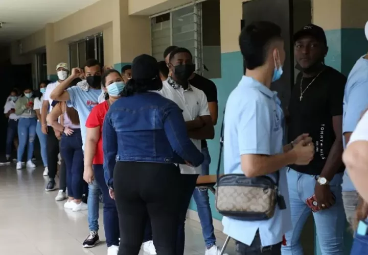 más de 1,000 planteles fueron utilizados como centro de votación.