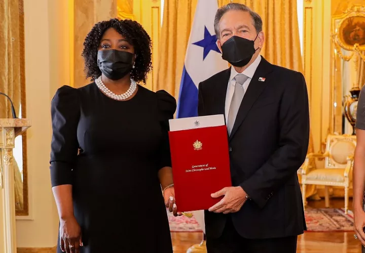 El presidente de Panamá, Laurentino Cortizo, recibió este martes las cartas credenciales de 17 embajadores.