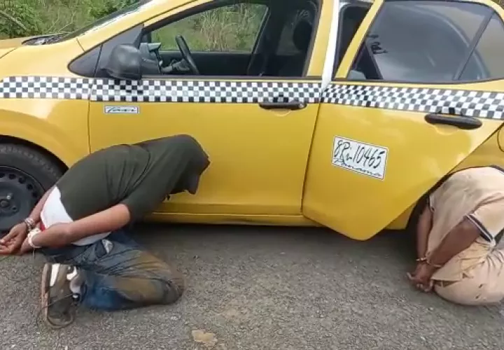 Los retenidos mantenían en su poder mercancía hurtada.