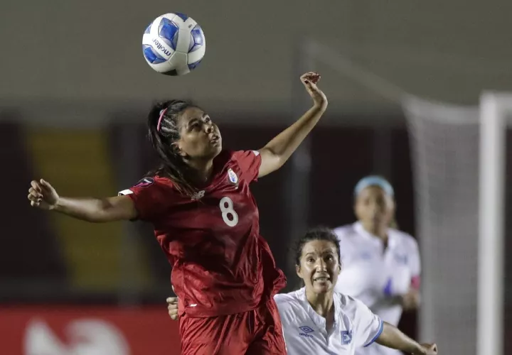 Laurie Batista, volante de la selección. Foto: EFE