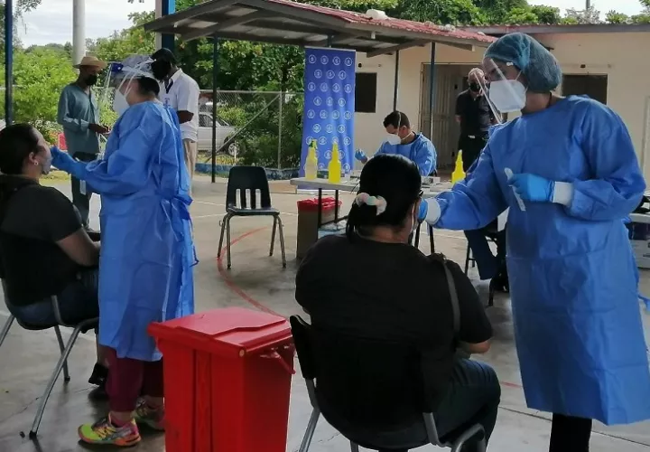 Centro de hisopado exprés de Chitré, Hererra.