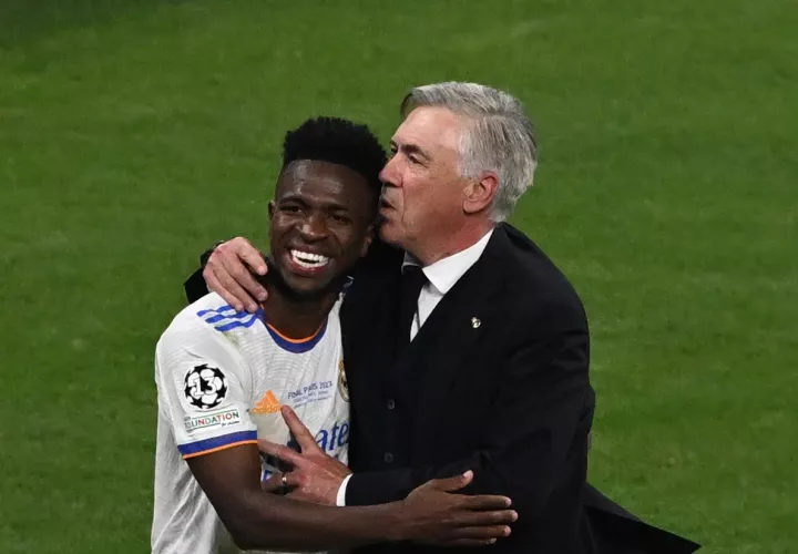 Carlo Ancelotti y Vinicius Jr. / Foto: EFE