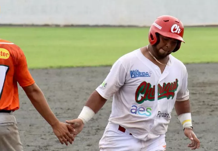 Erasmo Caballero destacó por Chiriquí, al empujar 5 carreras y anotar 2. Foto: Fedebeis