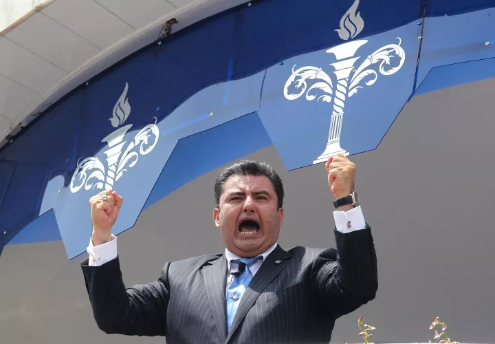  Naasón Joaquín García condenado a más de 16 años de prisión 