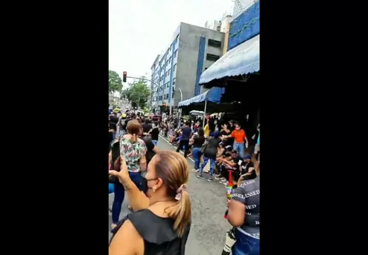 La LNB informó que suspendió la adenda con la empresa para incluir a los billeteros en una mesa de diálogo.