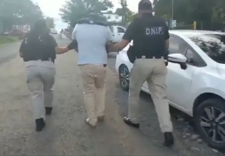 Dos personas fueron aprehendidas.