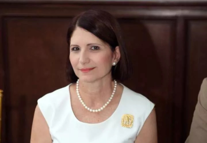 Marta Linares de Martinelli.