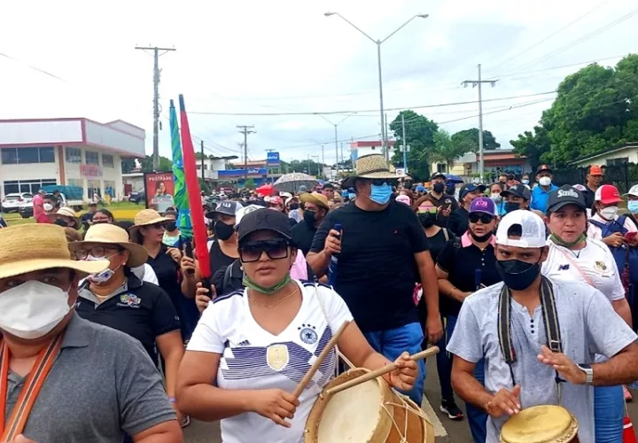 En esta multitudinaria concentración no hubo enfrentamientos con las unidades policiales.