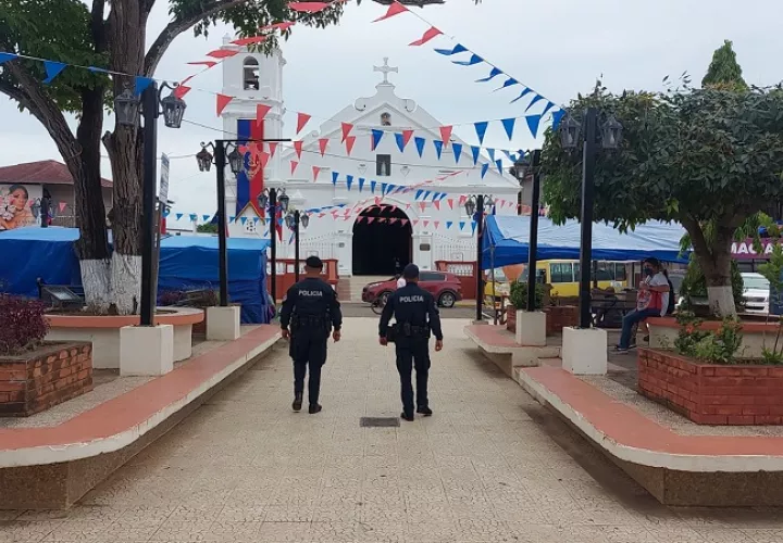 Policía custodiará la ruta que recorren los feligreses.