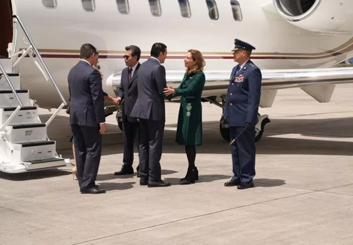 El vicepresidente de la República, José Gabriel Carrizo,  fue recibido con honores protocolares.
