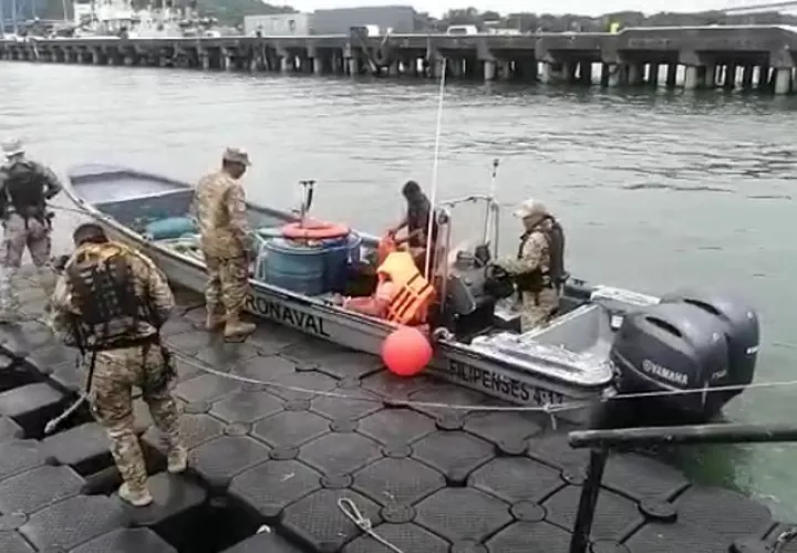 Los tripulantes fueron rescatados por el Senan.