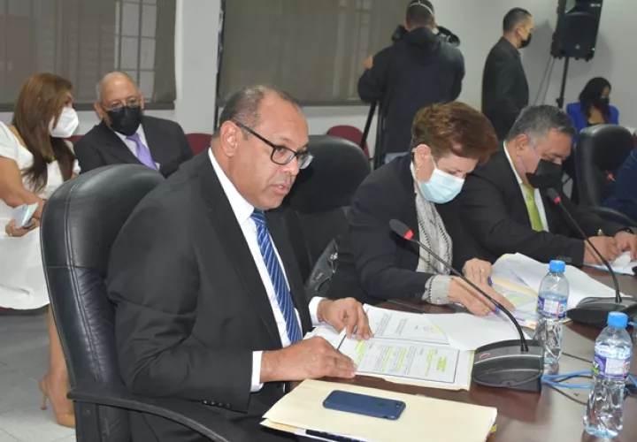 La Caja de Seguro Social sustentó el traslado de partida ante la Comisión de Presupuesto.