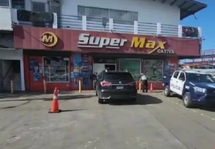 EL dinero hurtado estaba dentro de una camioneta.