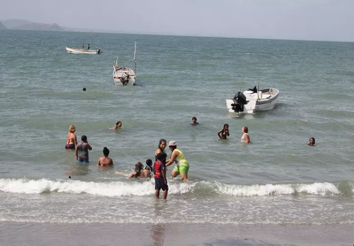 La resolución fija fija un nuevo horario de 6:00 am a 5:30 pm para el acceso y uso de playas, ríos, lagos y/o balnearios públicos.