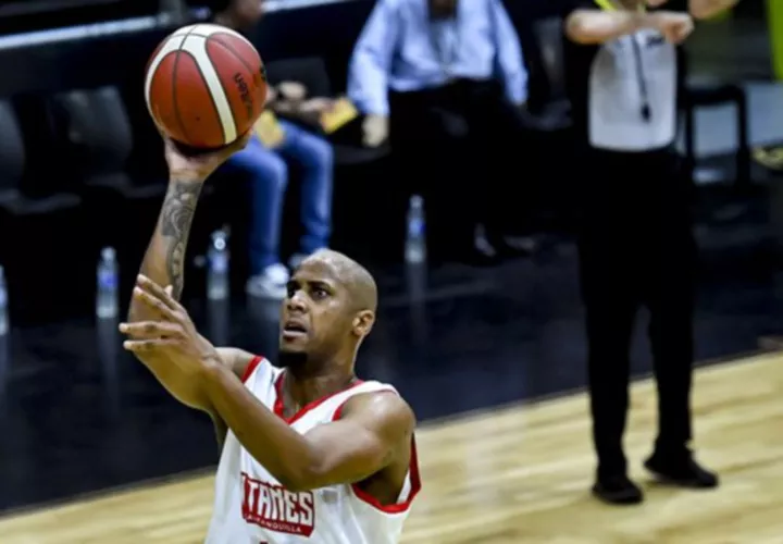 Ernesto Oglivie, canastero panameño. 