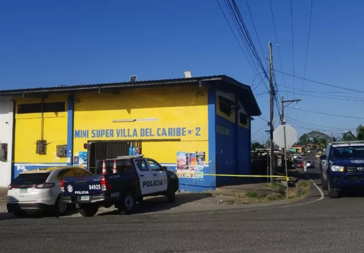 Todo el área fue acordonada para preservar indicios que pudieran llevar a la captura de estos antisociales.