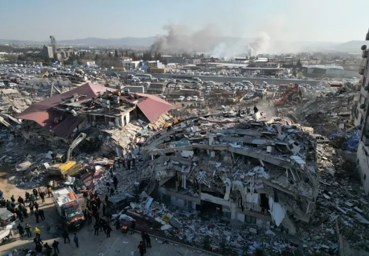 Ambos menores han sido hospitalizados y se les están sometiendo a pruebas médicas. EFE