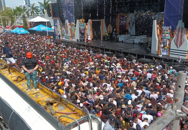 Más de 4 mi personas se dieron cita en la Cinta Costera para disfrutar el último día de cuecos.