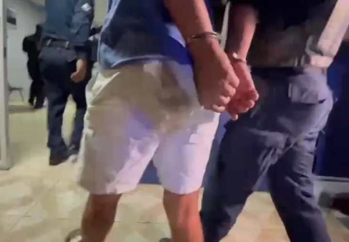 Los tres aprehendidos por este suceso.