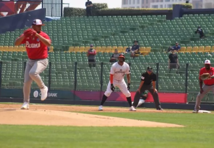 El equipo panameño juega hoy jueves ante Cuba a las 11:30 de la noche (hora de Panamá). Foto: Fedebeis