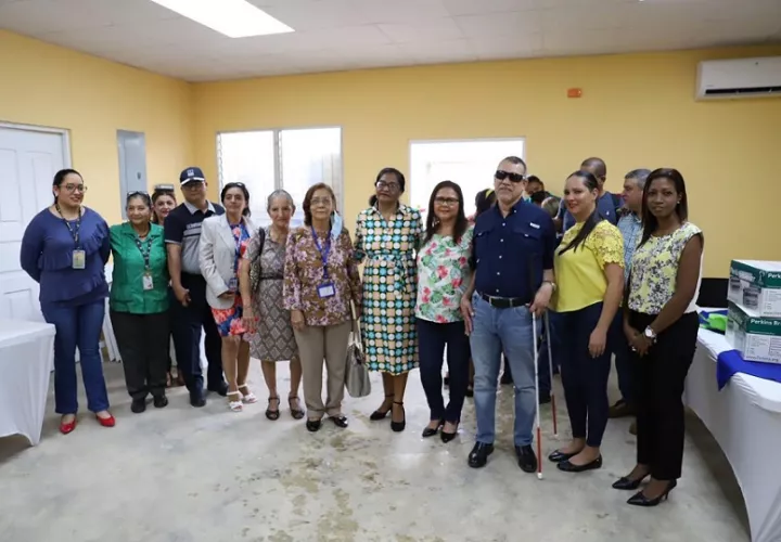 Inauguración de la Asociación de no Videntes y Personas con Discapacidad.