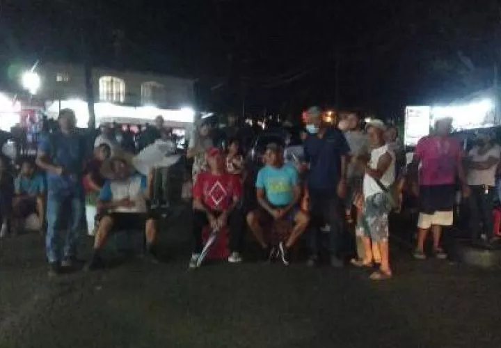 Residentes de Arraiján protestaron anoche.