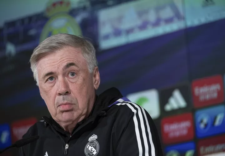 Carlo Ancelotti ofrece una rueda de prensa. /EFE