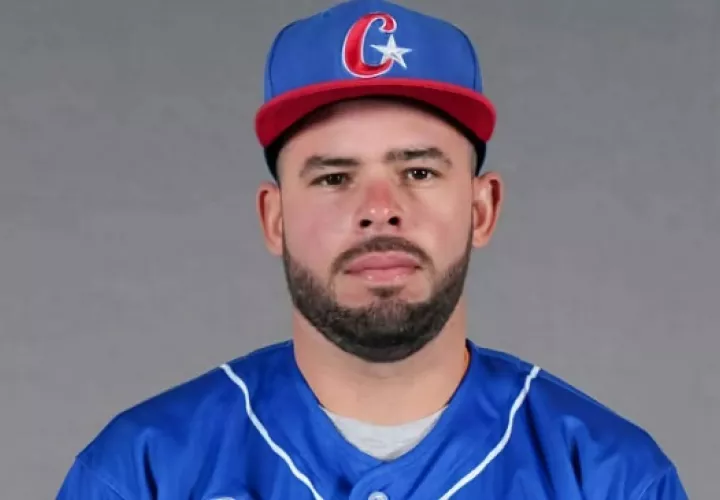 Iván Prieto, receptor de Cuba.