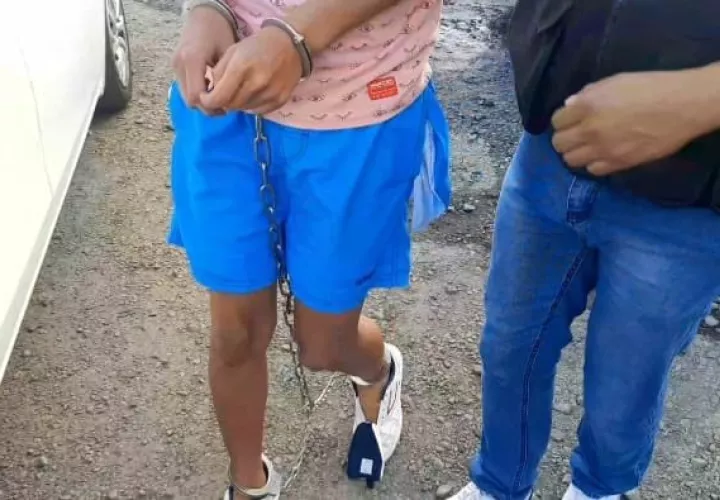 Los sospechosos capturados en San Miguelito.